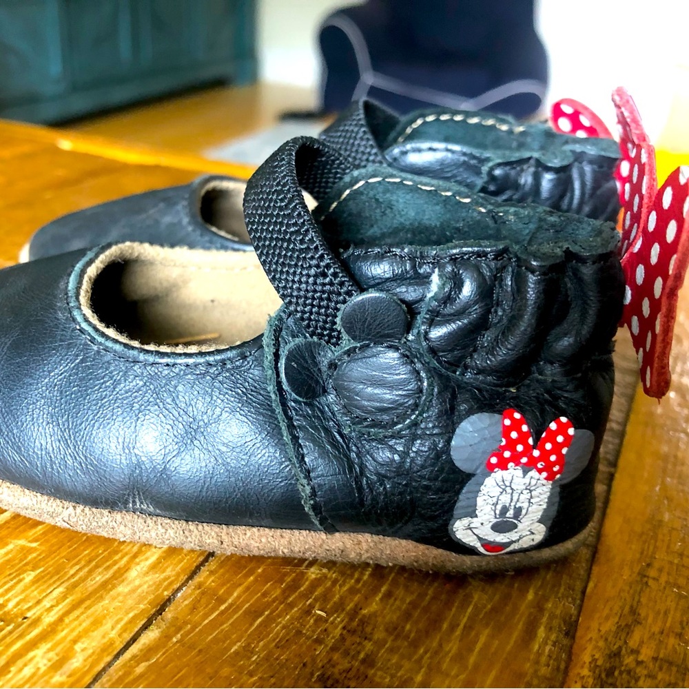 Minnie Mouse Robeez
